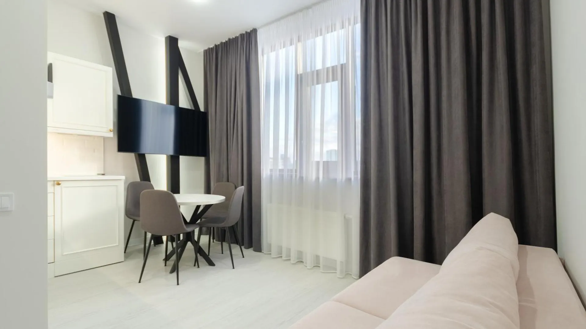 Petrovdom Apartments 14-7 In Rc Diplomat Hall, Zhylianska 59 Kiev